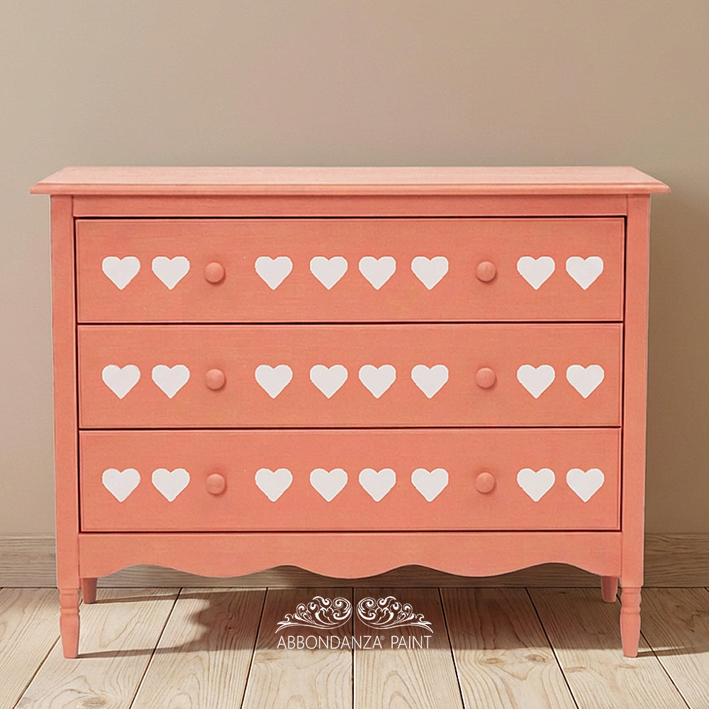 Abbondanza hartstencil op een ladekastje