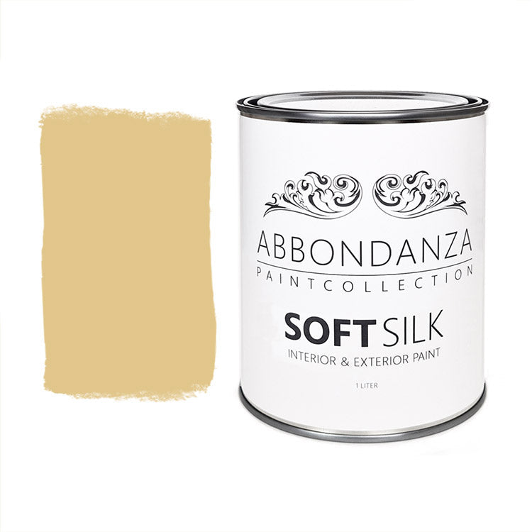 Lak Soft Silk Old Ivory heeft de subtiele 
kleur van verdonkerd oud ivoor